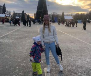 Новогодняя елка на площади имени Куйбышева. Мишутина П.Г., декабрь 2019